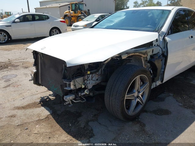 MERCEDES-BENZ E-CLASS - 6