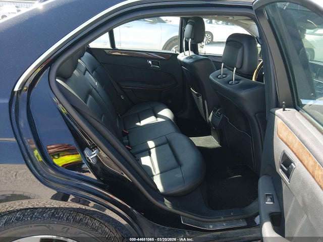 MERCEDES-BENZ E-CLASS - 8