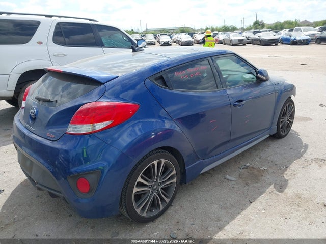 HYUNDAI VELOSTER TURBO - 4