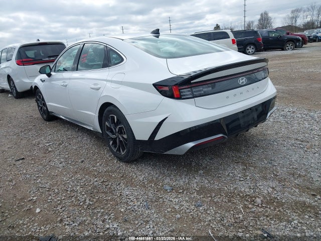 HYUNDAI SONATA SEL - 3