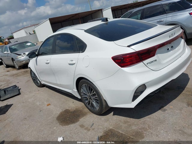 KIA FORTE GT-LINE - 3