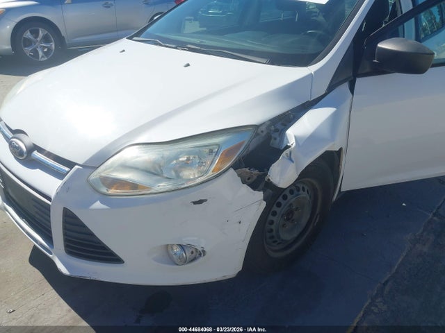 FORD FOCUS S - 6