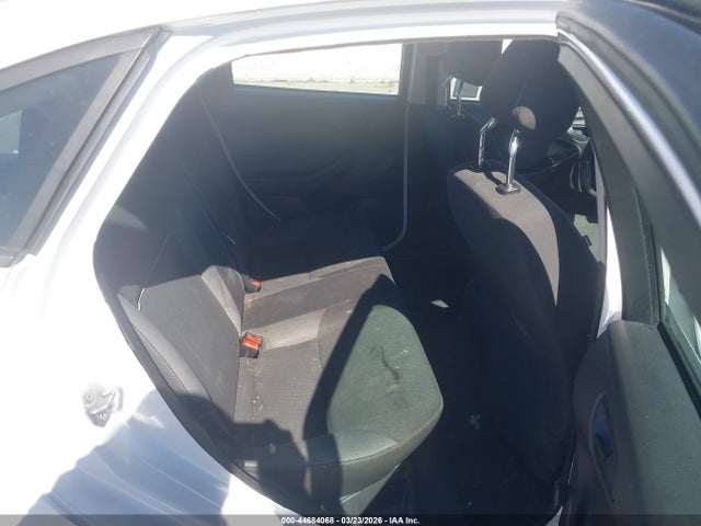 FORD FOCUS S - 8