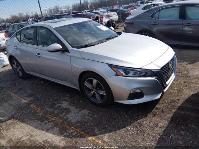 2022 NISSAN ALTIMA SV FWD