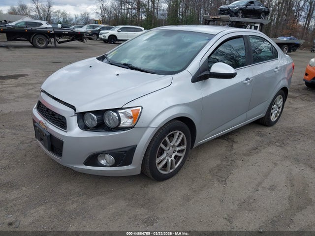 CHEVROLET SONIC LT AUTO - 2