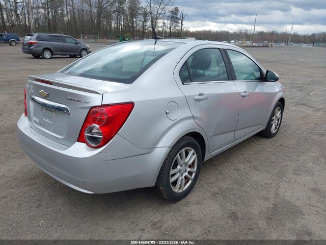CHEVROLET SONIC LT AUTO - 4