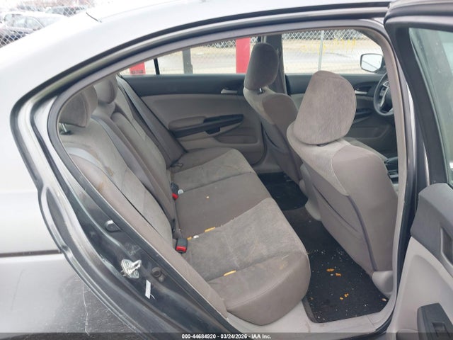 HONDA ACCORD 2.4 LX - 8