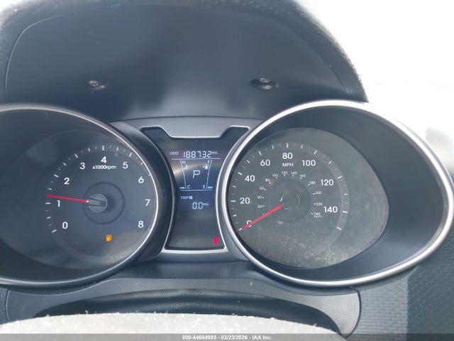 HYUNDAI VELOSTER BASE W/BLACK - 7