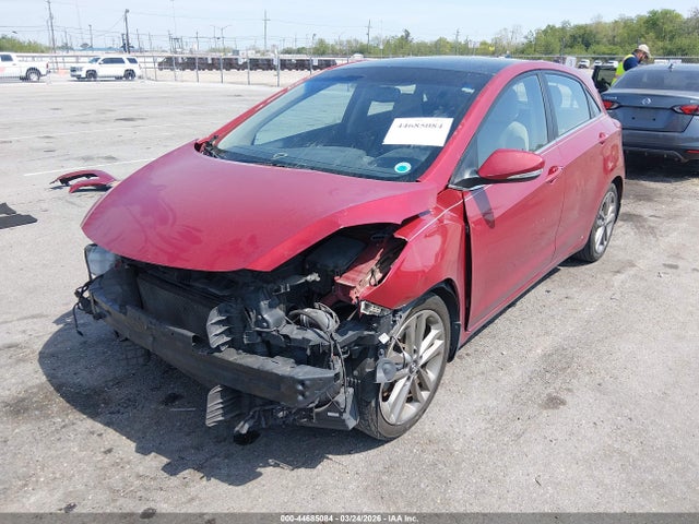 HYUNDAI ELANTRA GT - 2