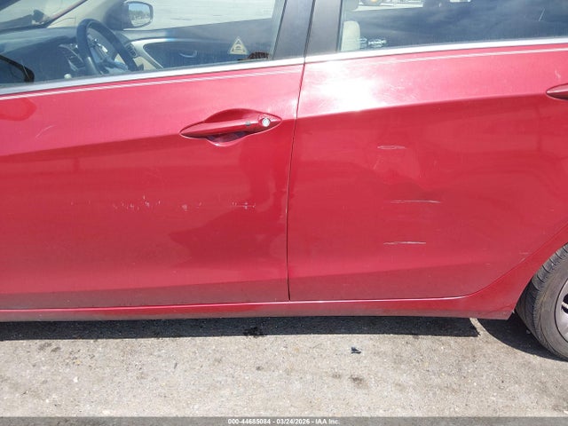 HYUNDAI ELANTRA GT - 6