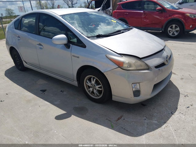 TOYOTA PRIUS - 1