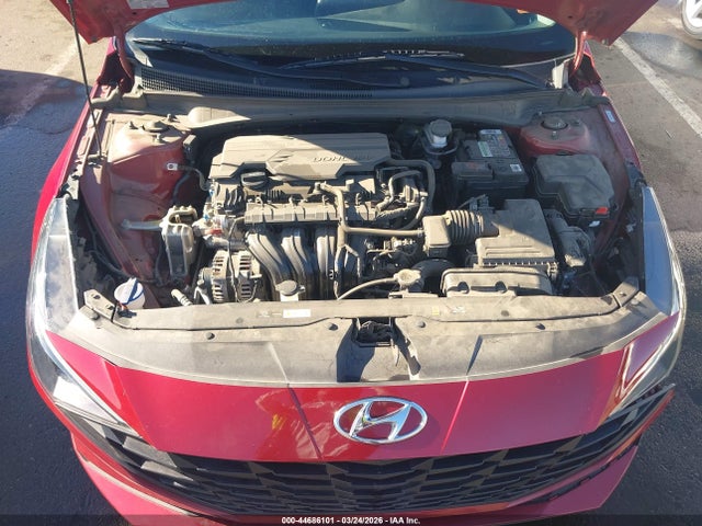 HYUNDAI ELANTRA SE - 10