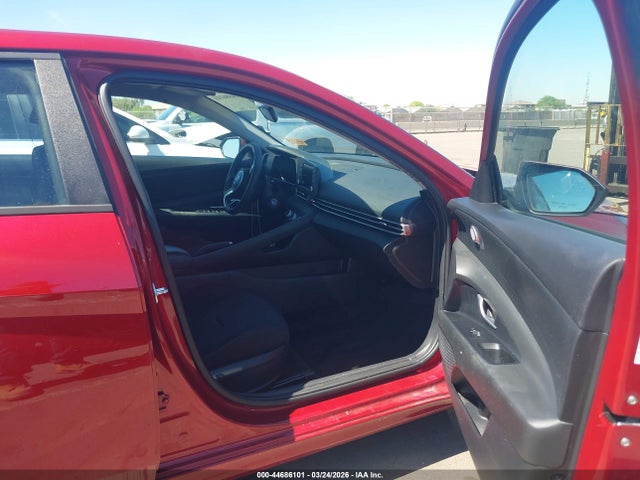 HYUNDAI ELANTRA SE - 5