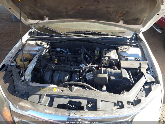FORD FUSION SE - 10