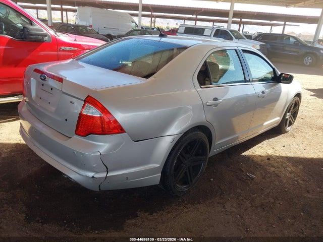 FORD FUSION SE - 4