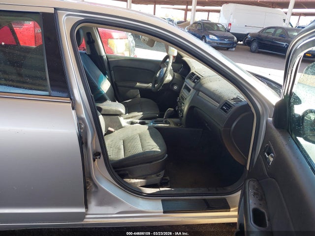 FORD FUSION SE - 5