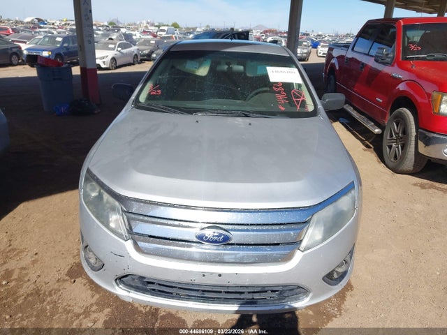 FORD FUSION SE - 6