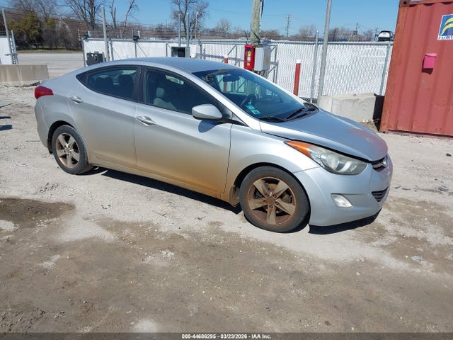 HYUNDAI ELANTRA GLS - 1