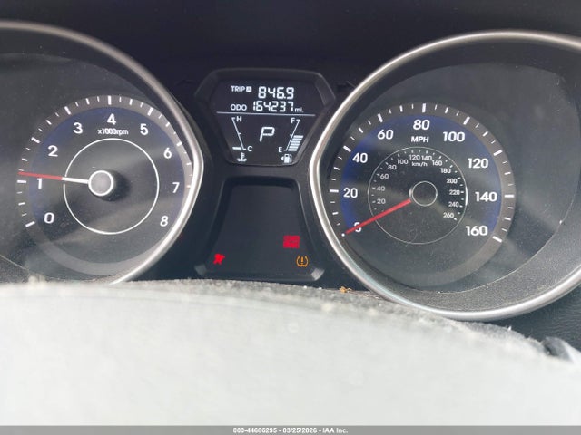 HYUNDAI ELANTRA GLS - 7