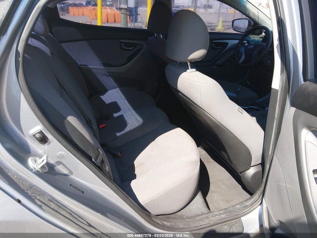 HYUNDAI ELANTRA SE - 8