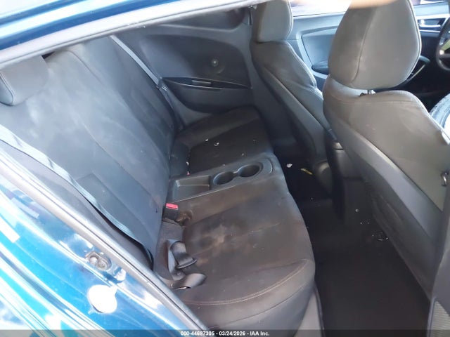 HYUNDAI VELOSTER VALUE EDITION - 8