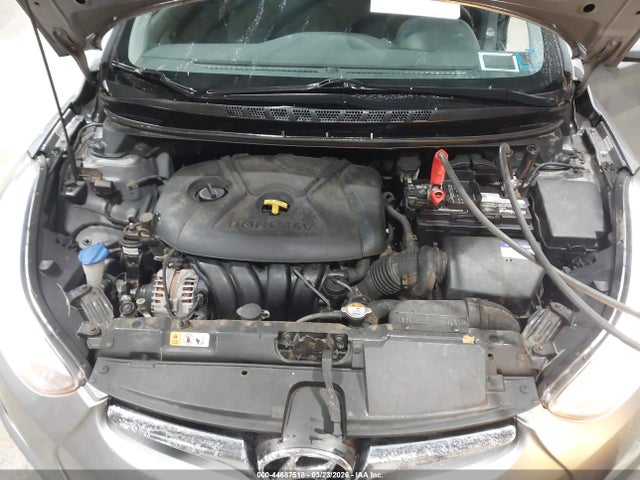 HYUNDAI ELANTRA SE - 10