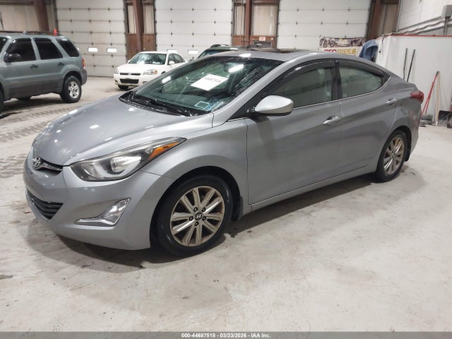 HYUNDAI ELANTRA SE - 2