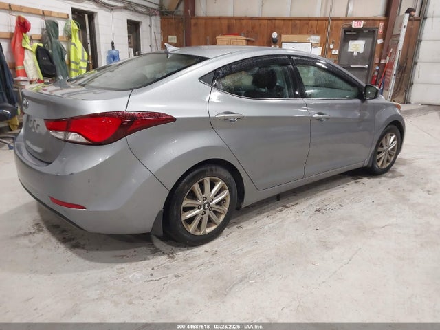 HYUNDAI ELANTRA SE - 4