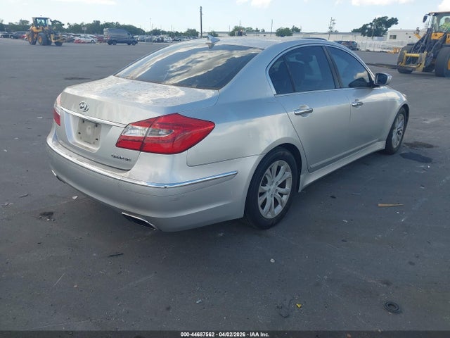 HYUNDAI GENESIS 3.8 - 4