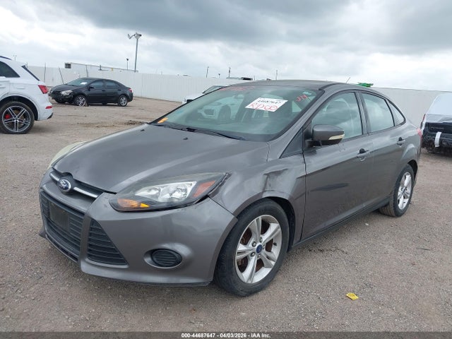 FORD FOCUS SE - 2