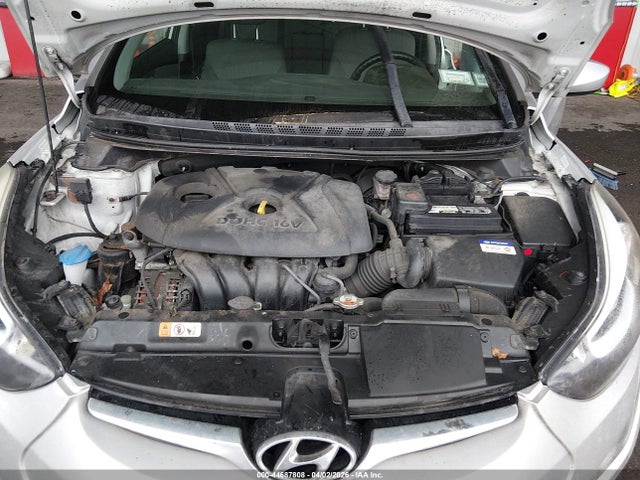 HYUNDAI ELANTRA SE - 10