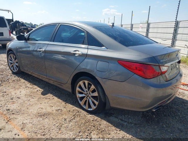 HYUNDAI SONATA SE - 3