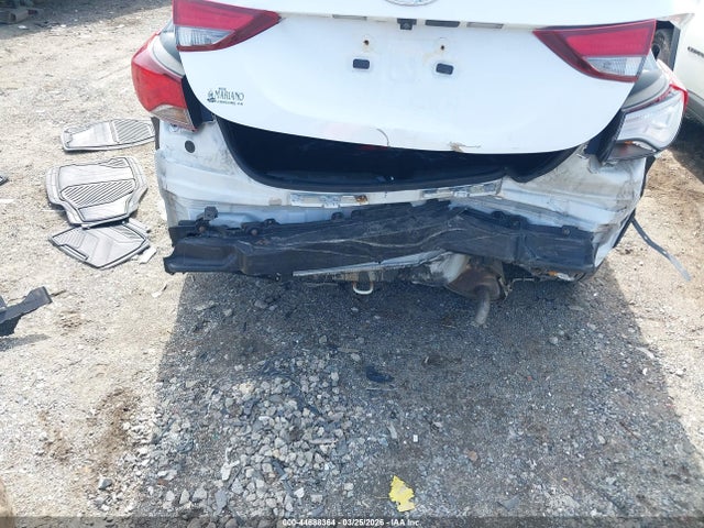 HYUNDAI ELANTRA SE - 6