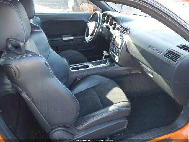 DODGE CHALLENGER SRT8 392 - 5