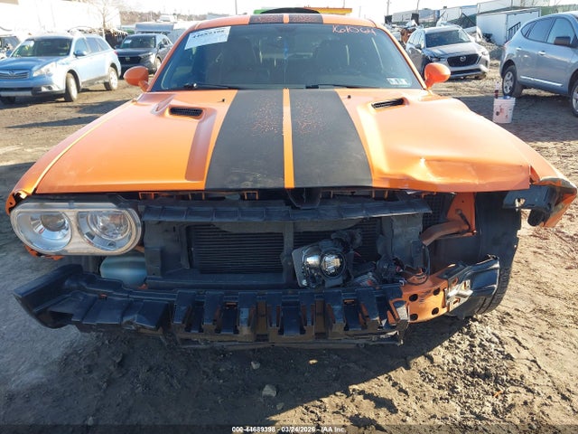 DODGE CHALLENGER SRT8 392 - 6