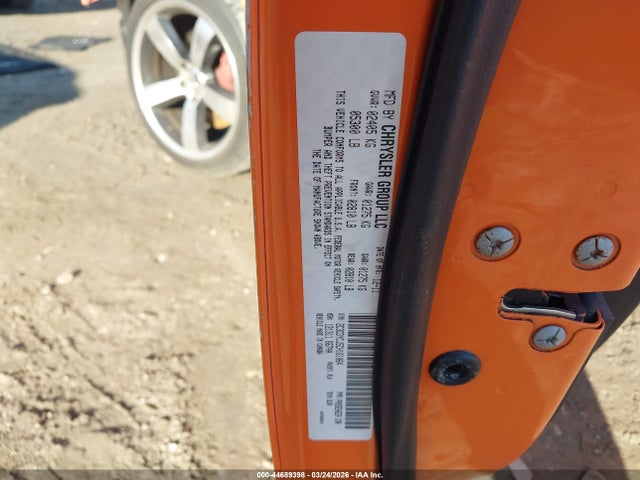 DODGE CHALLENGER SRT8 392 - 9