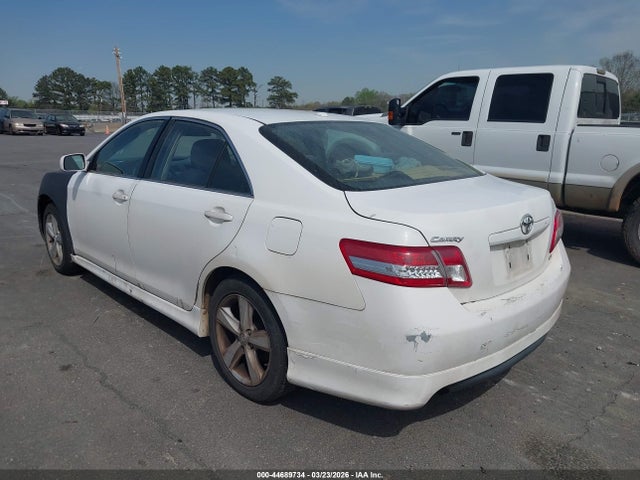 TOYOTA CAMRY - 3