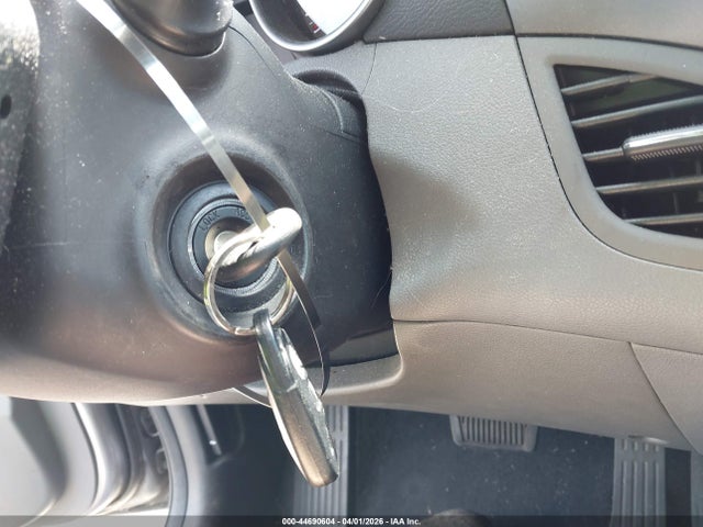 صورة مصغرة 11 لـ 2013 Hyundai ELANTRA GLS