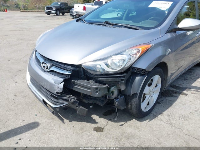 صورة مصغرة 17 لـ 2013 Hyundai ELANTRA GLS