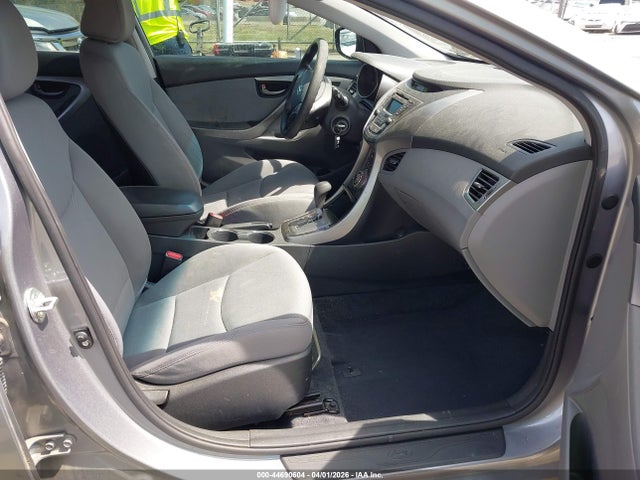 صورة مصغرة 5 لـ 2013 Hyundai ELANTRA GLS