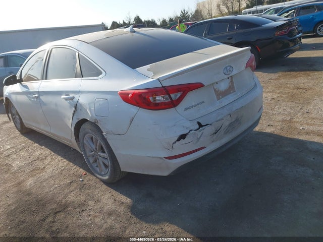 2016 Hyundai SONATA SE — фото 3
