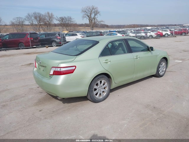 TOYOTA CAMRY - 4