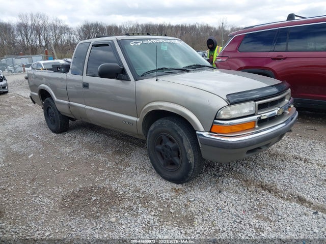 CHEVROLET S-10 LS - 1