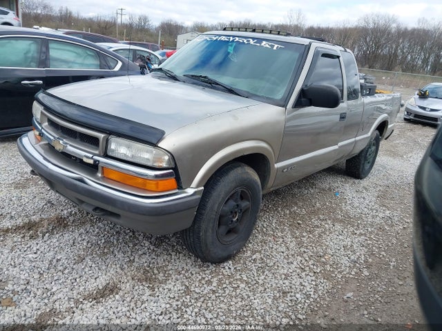 CHEVROLET S-10 LS - 2