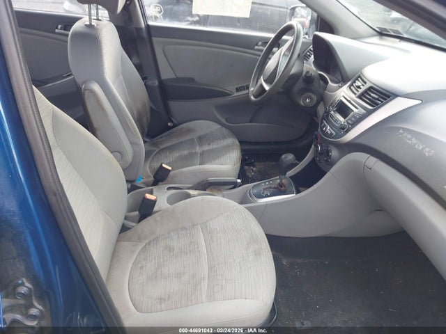 HYUNDAI ACCENT GLS - 5