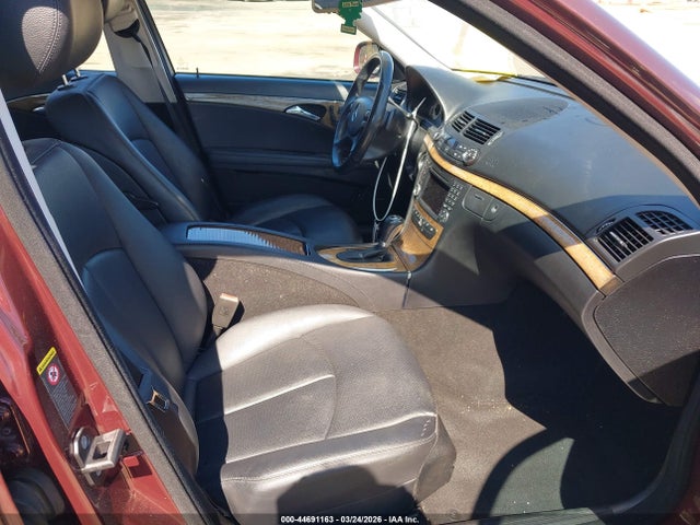 MERCEDES-BENZ E-CLASS - 5