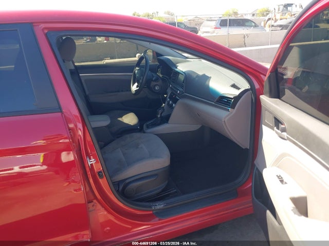 HYUNDAI ELANTRA SEL - 5