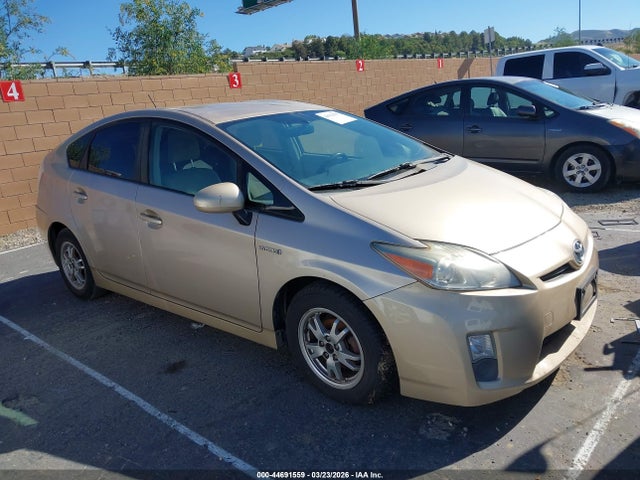 TOYOTA PRIUS - 1