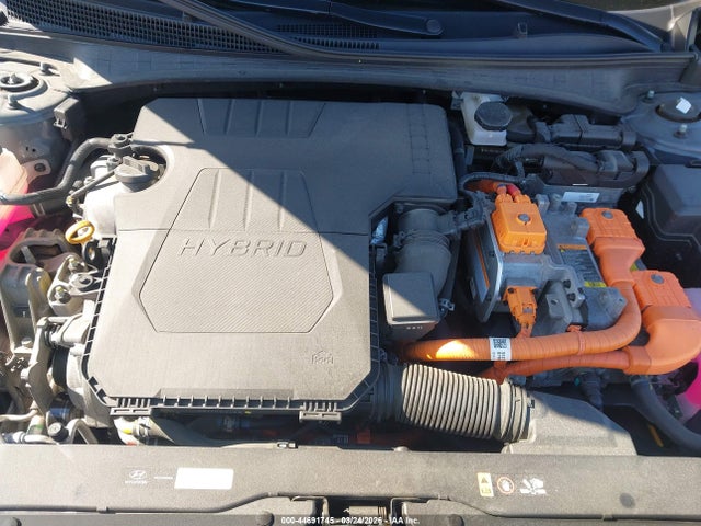 HYUNDAI ELANTRA HYBRID LIMITED - 10