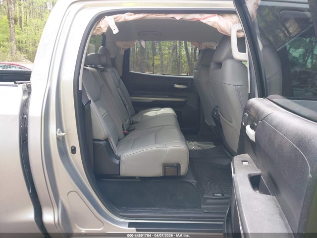 TOYOTA TUNDRA - 8